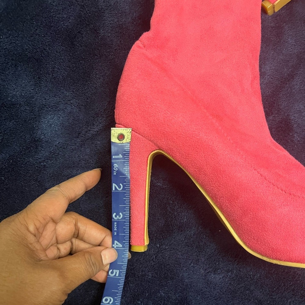 Ladies Pink  faux suede Booties size 41 (EUR)